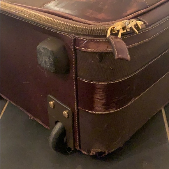 Prada Luggage - Picture 5 of 6